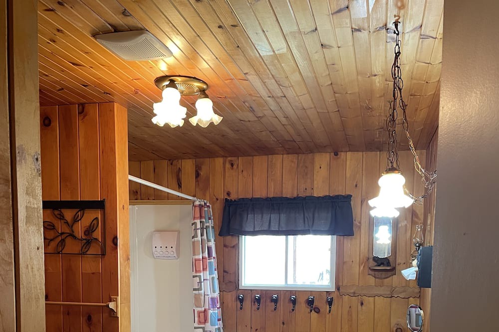 Photo of Bathroom in Bishop Corners