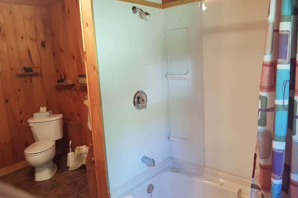 Photo of Bathroom in Bishop Corners