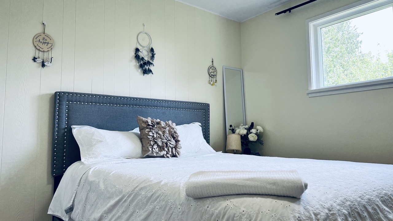 Photo of Bedroom in Langley