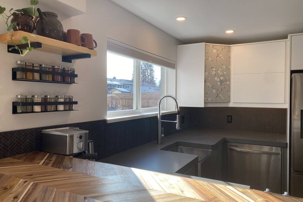 Photo of Kitchen in Courtenay