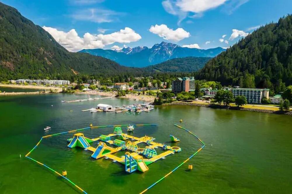 Photo of Others in Agassiz