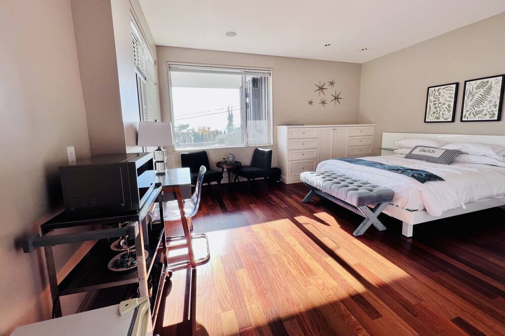 Photo of Bedroom in West Vancouver