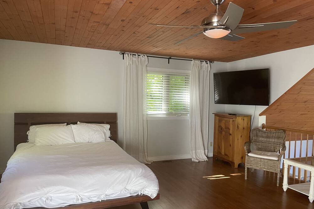 Photo of Bedroom in Tay Valley