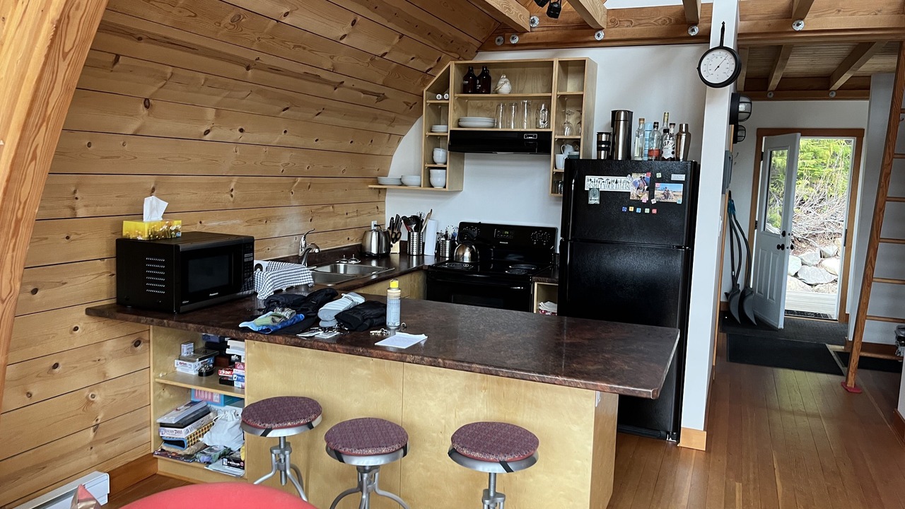 Photo of Kitchen in Courtenay