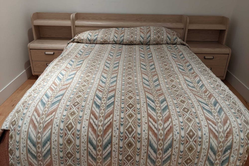 Photo of Bedroom in Crescent Beach