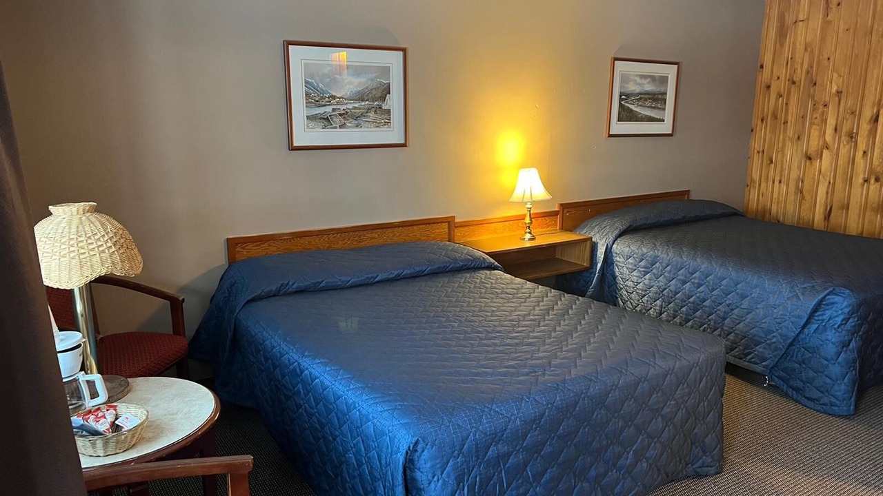 Photo of Bedroom in Haines Junction