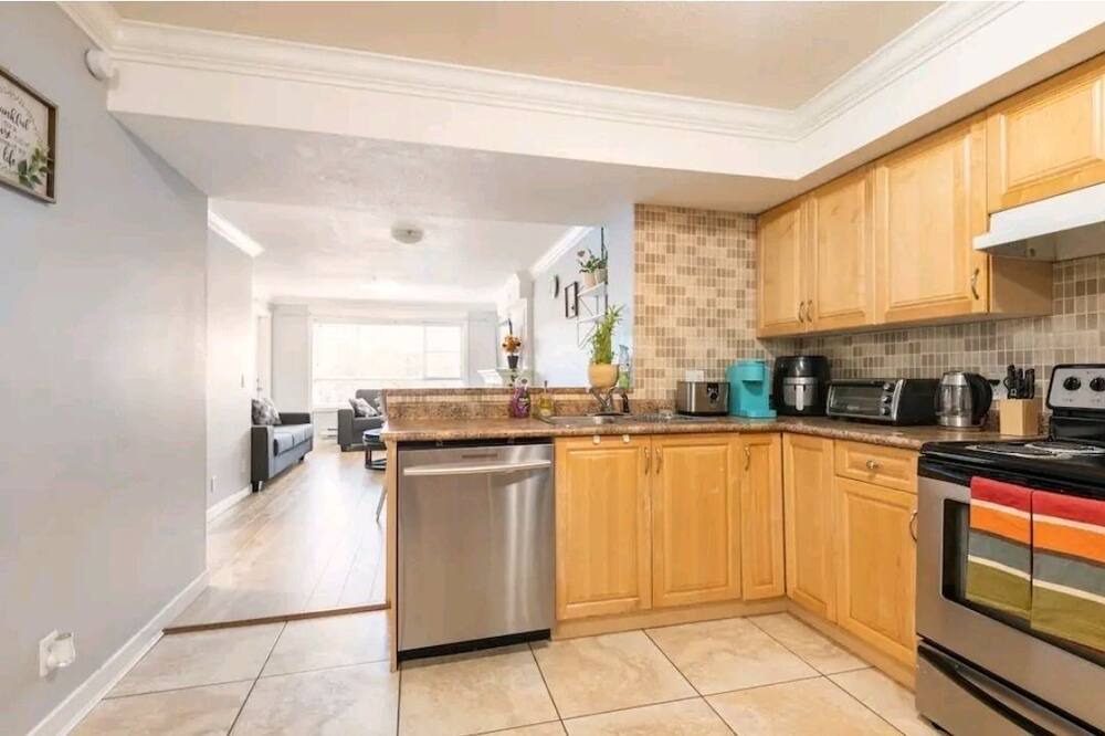 Photo of Kitchen in Surrey Newton