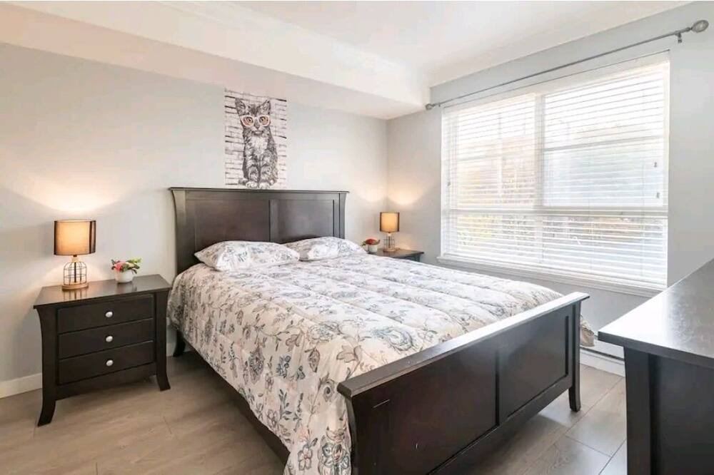 Photo of Bedroom in Surrey Newton