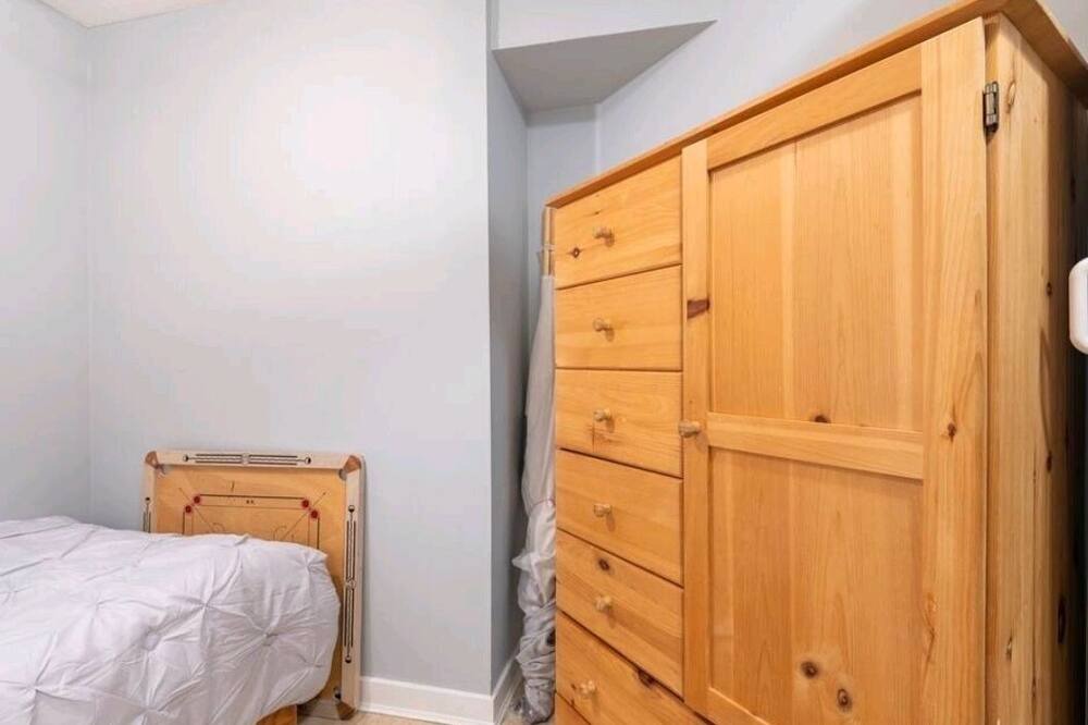 Photo of Bedroom in Surrey Newton