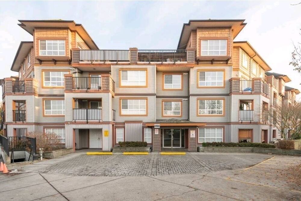 Photo of Outdoor in Surrey Newton
