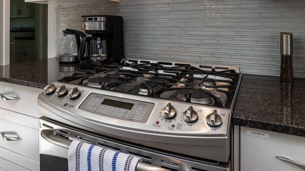 Photo of Kitchen in Lower Mission