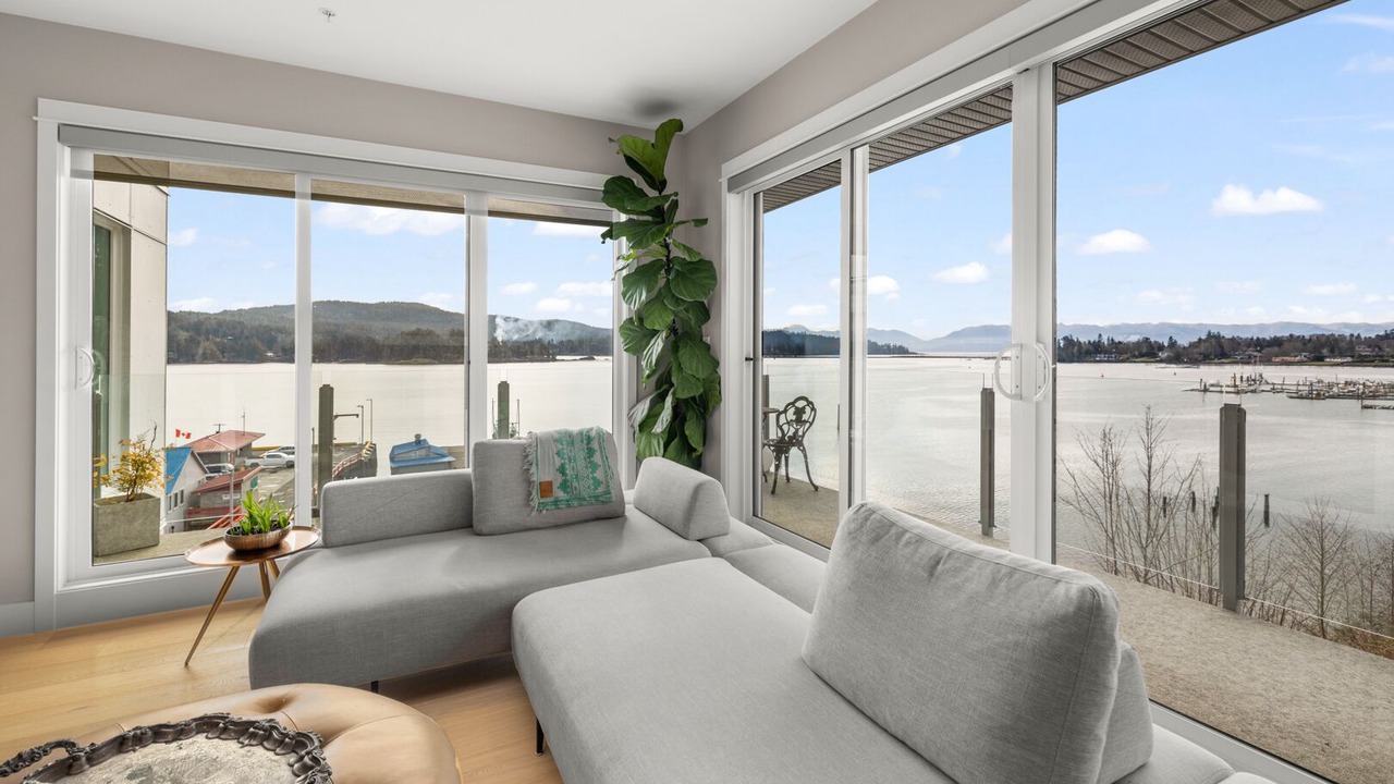 Photo of Livingroom in Sooke