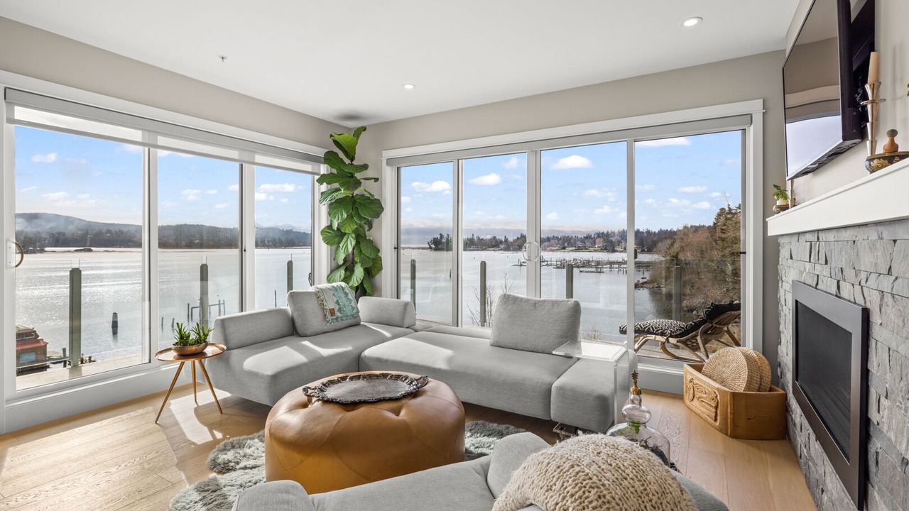 Photo of Livingroom in Sooke