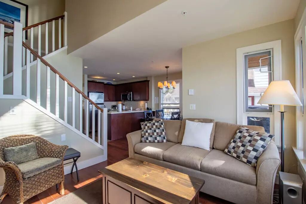 Photo of Livingroom in Pender Island