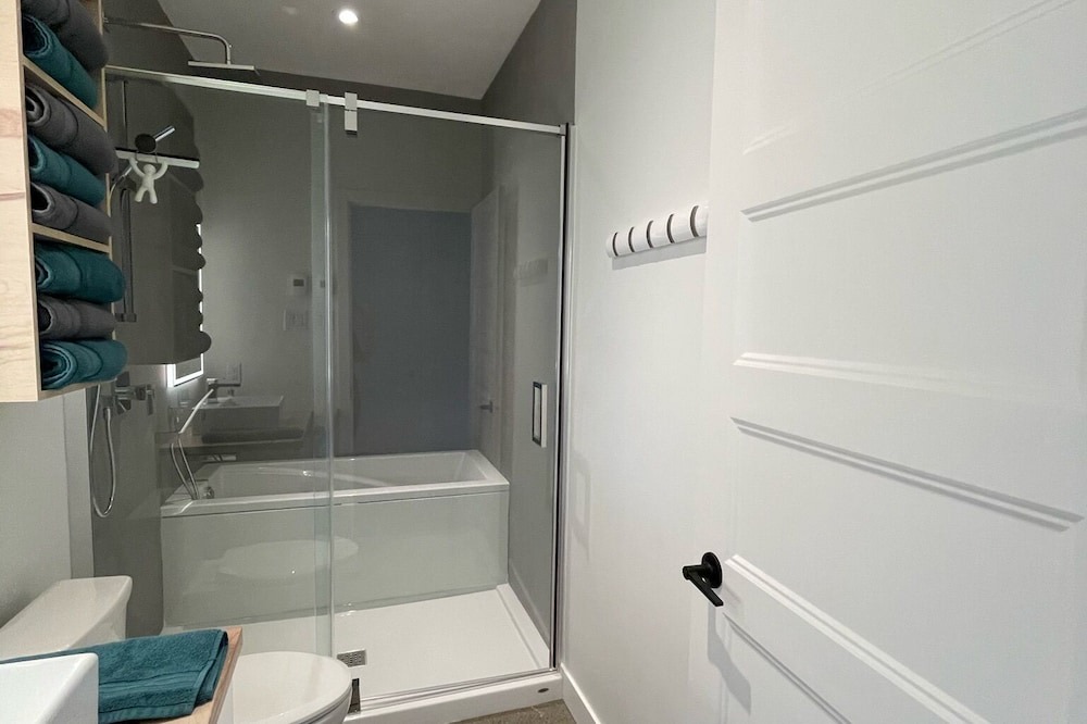 Photo of Bathroom in L'Anse-Saint-Jean