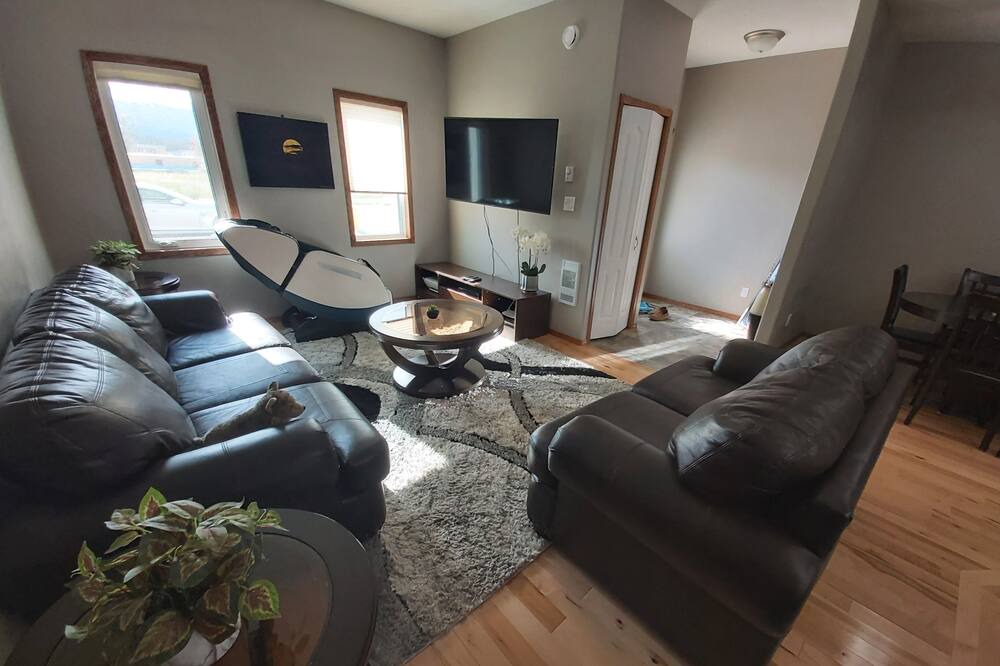 Photo of Livingroom in Whitehorse