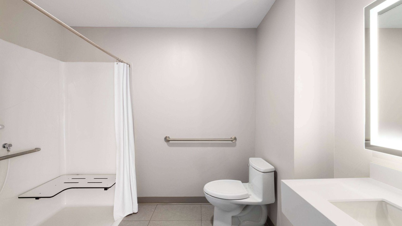 Photo of Bathroom in Lachute
