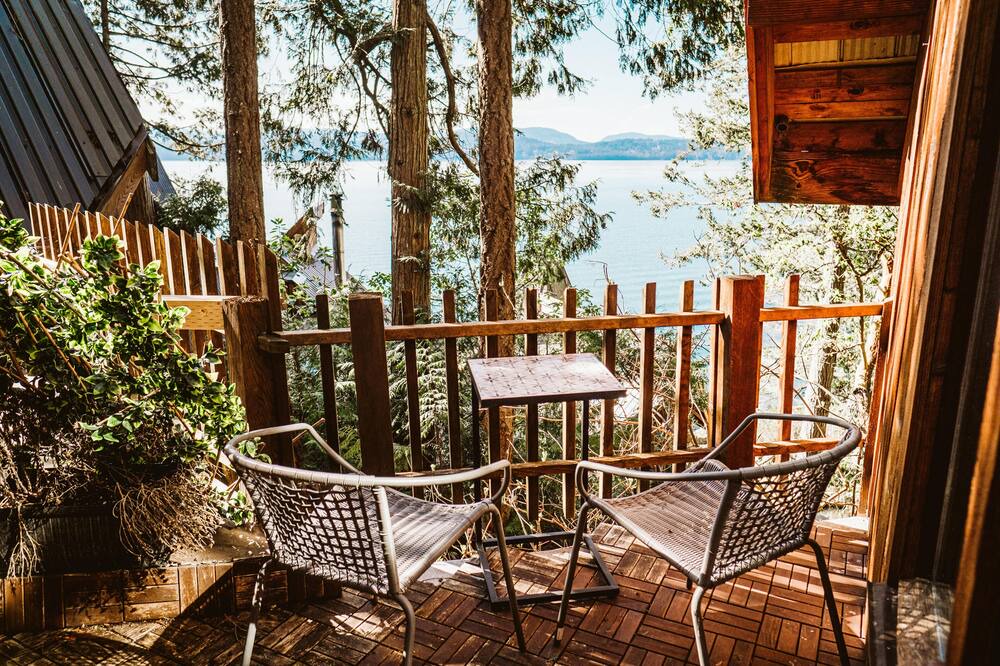 Photo of Patio Balcony in Galiano