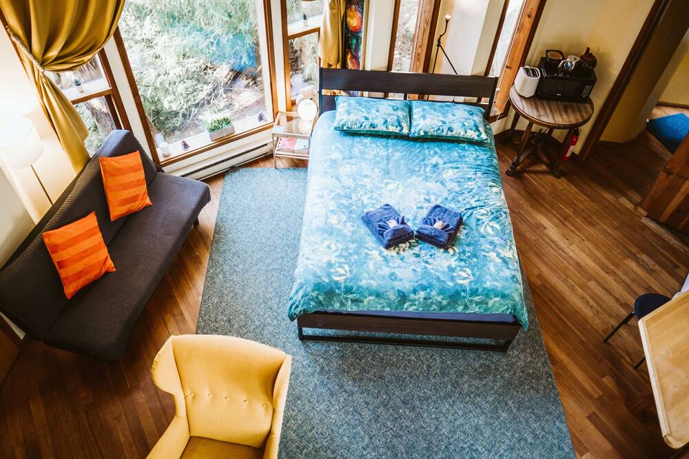 Photo of Bedroom in Galiano