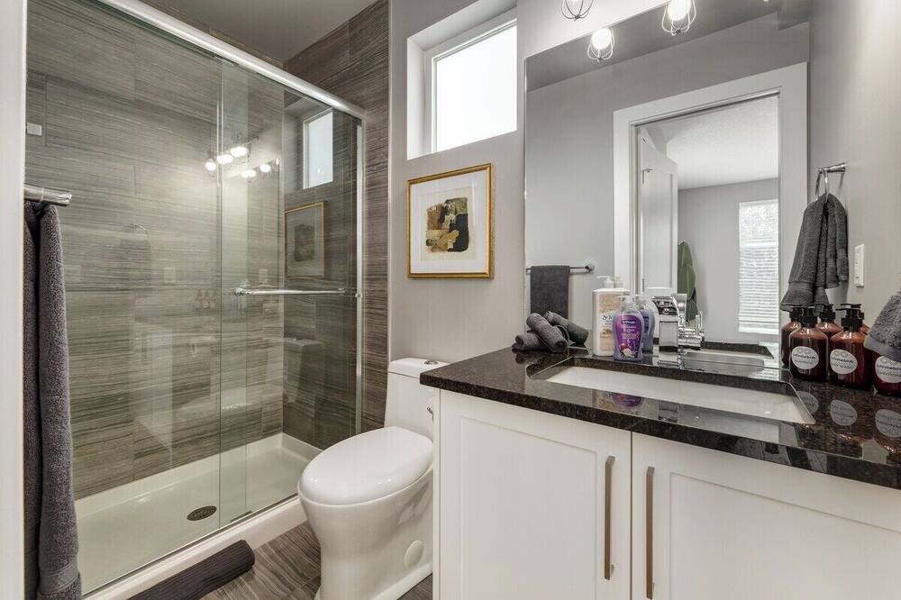 Photo of Bathroom in Marda Loop