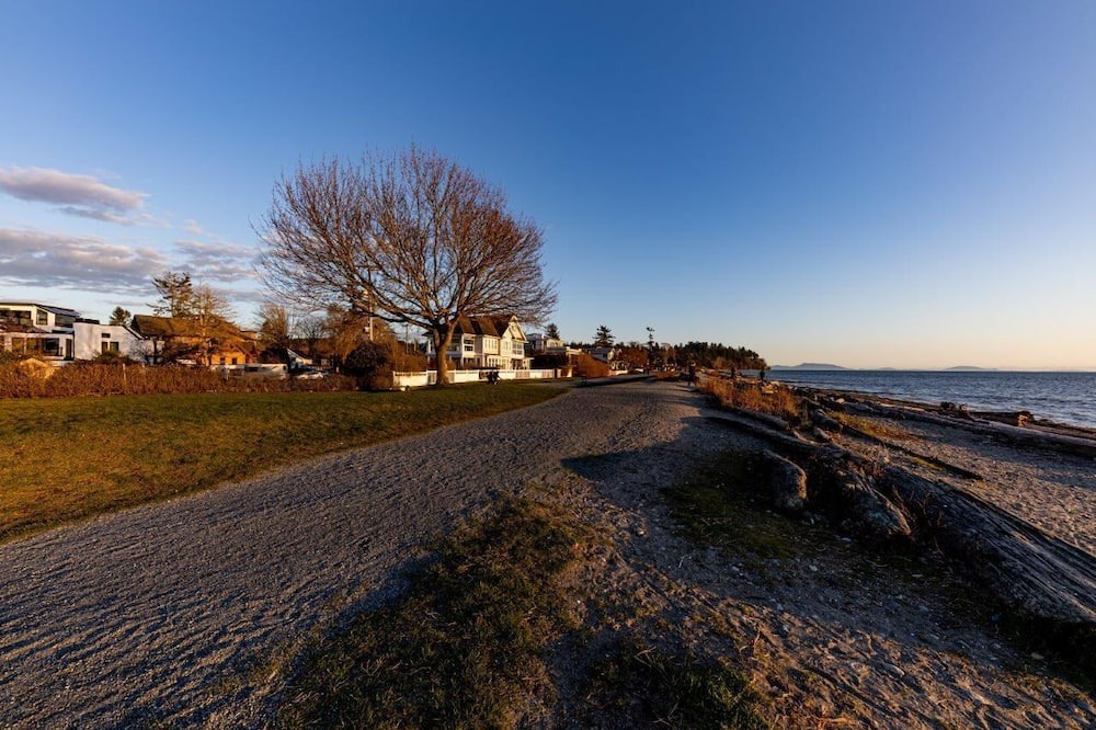 Photo of Others in Crescent Beach
