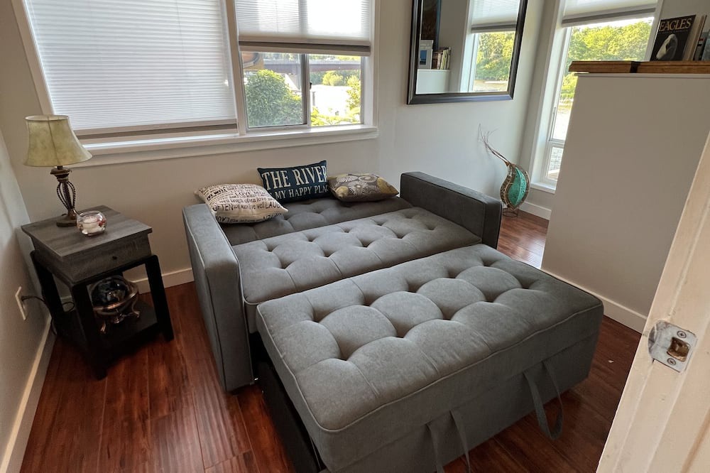 Photo of Bedroom in Campbell River