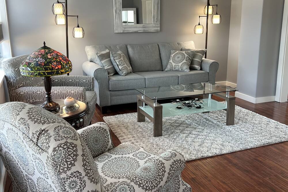 Photo of Livingroom in Campbell River