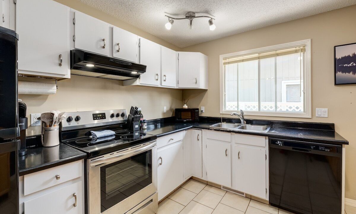 Photo of Kitchen in Southeast Calgary