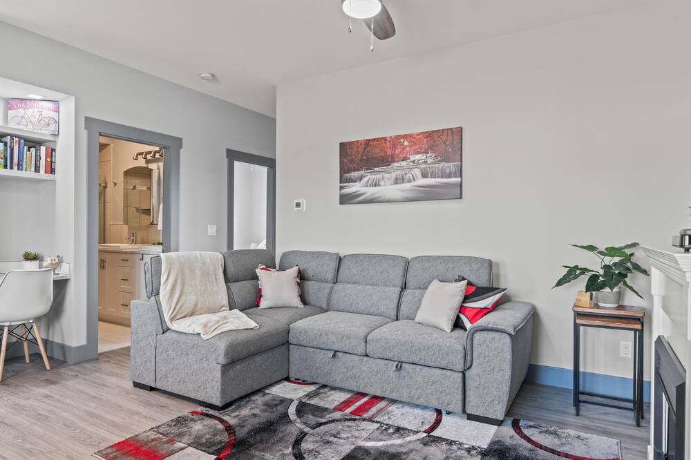 Photo of Livingroom in Vernon