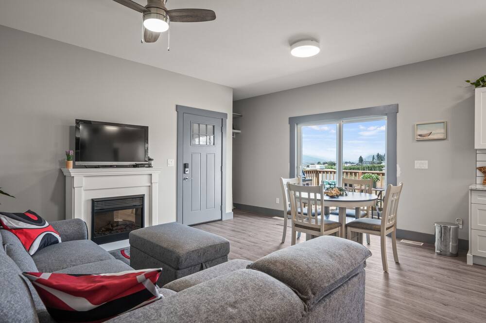 Photo of Livingroom in Vernon