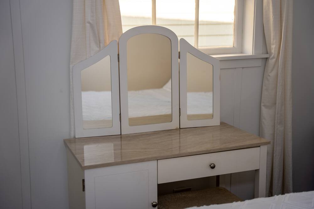 Photo of Bedroom in White Rock