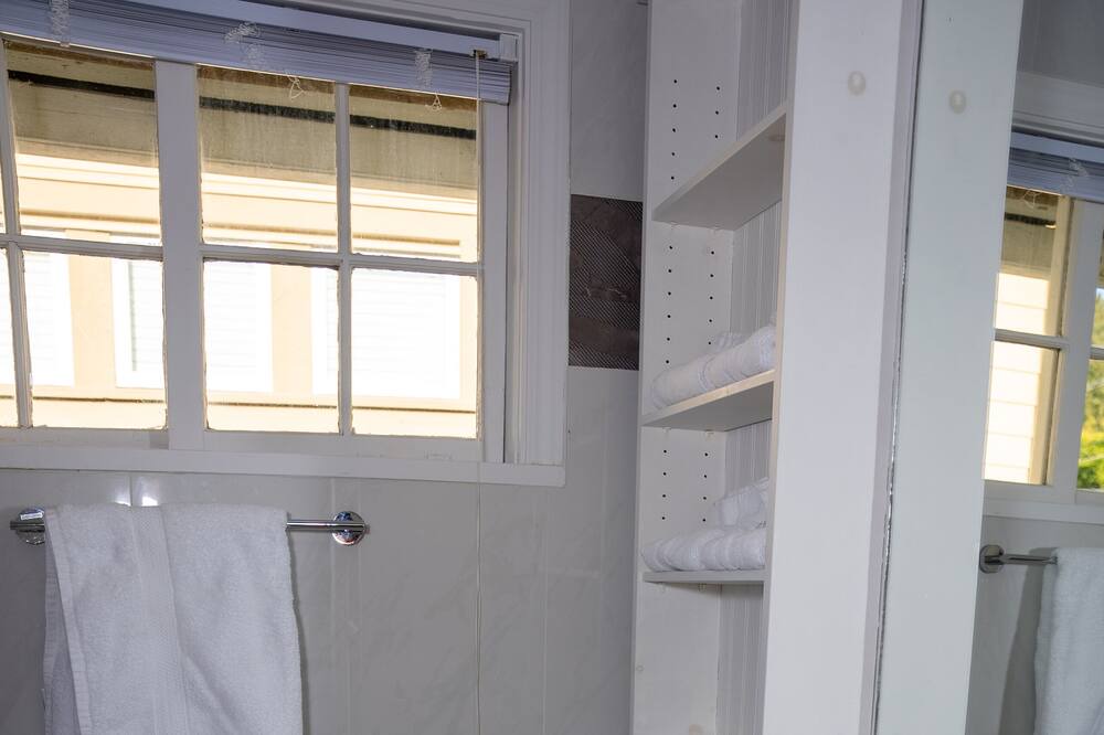 Photo of Bathroom in White Rock