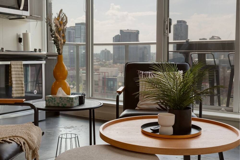 Photo of Livingroom in Bridgeland