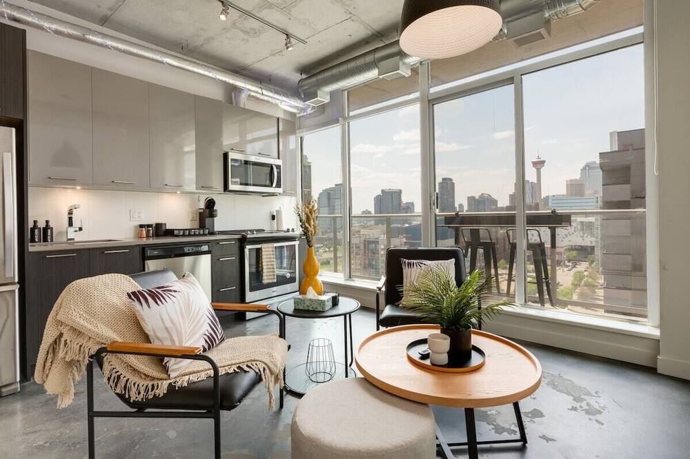 Photo of Livingroom in Bridgeland