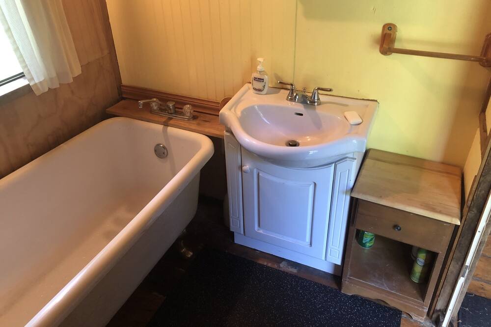 Photo of Bathroom in Hornby Island