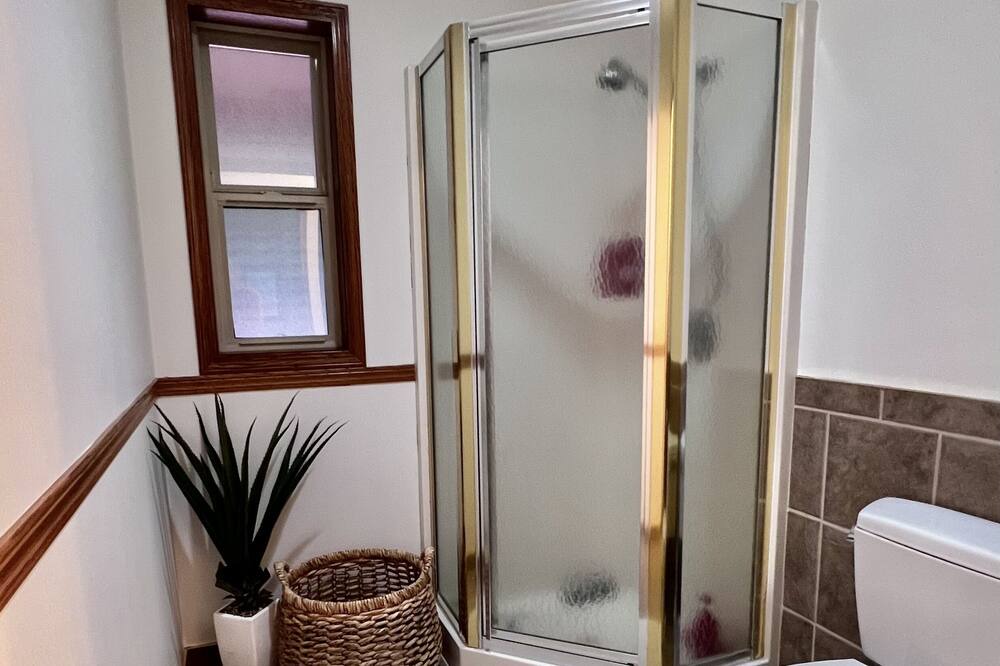 Photo of Bathroom in Sicamous