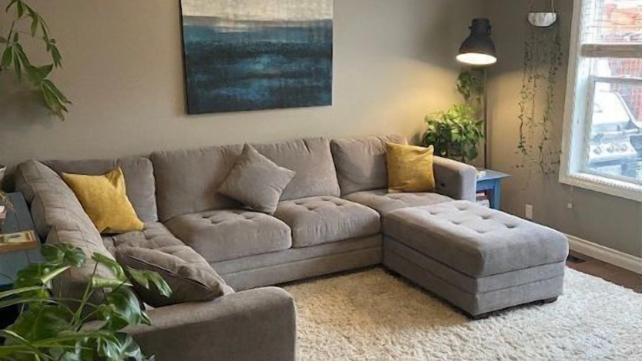 Photo of Livingroom in Southeast Calgary