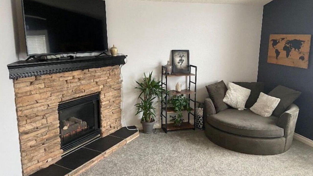 Photo of Livingroom in Southeast Calgary