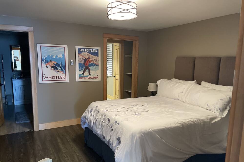Photo of Bedroom in Squilax