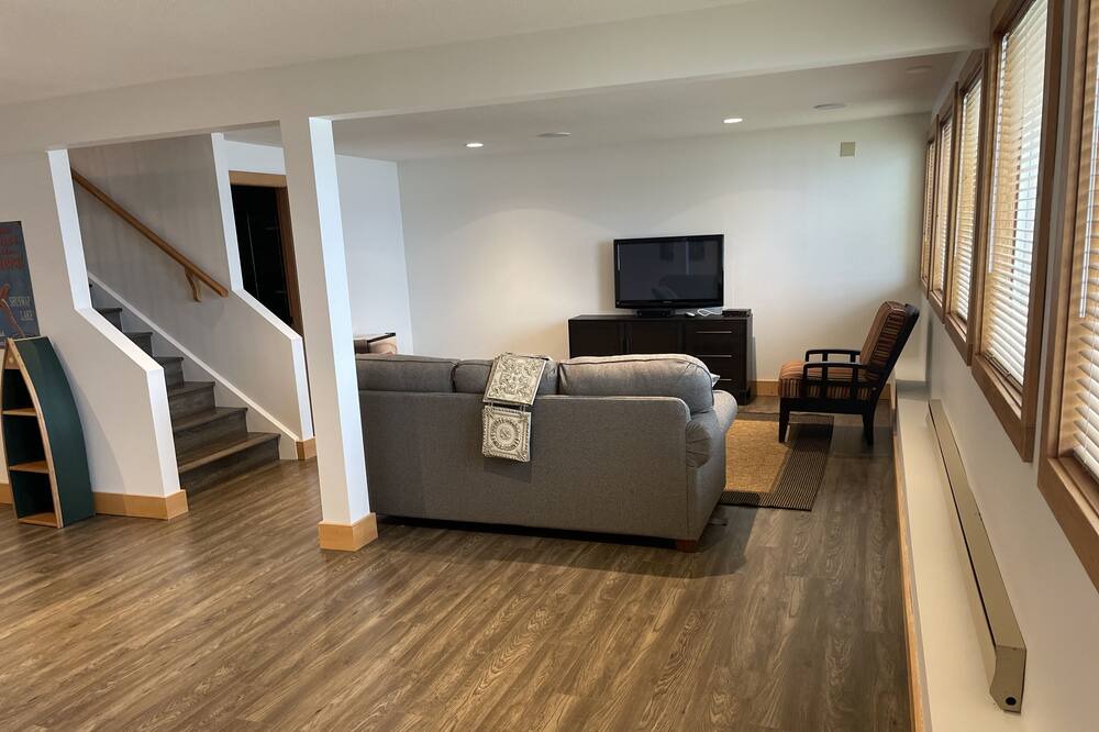 Photo of Livingroom in Squilax