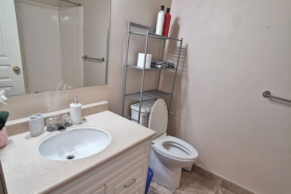 Photo of Bathroom in Saanich West