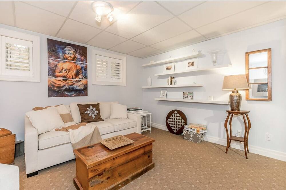 Photo of Livingroom in Lafontaine