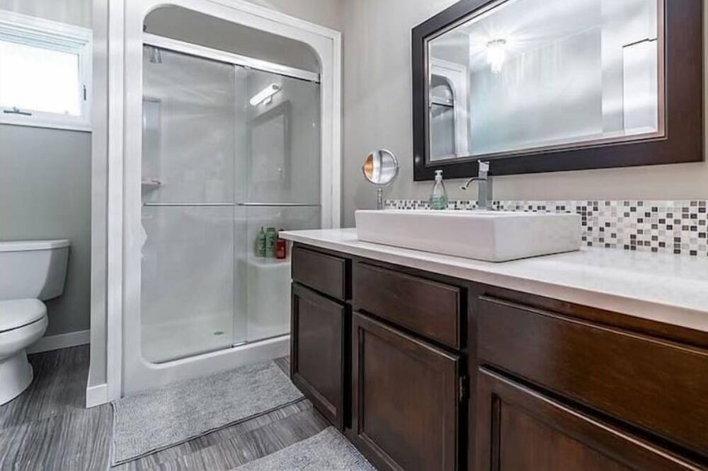 Photo of Bathroom in Hope