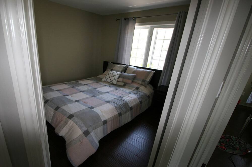 Photo of Bedroom in Fort Erie