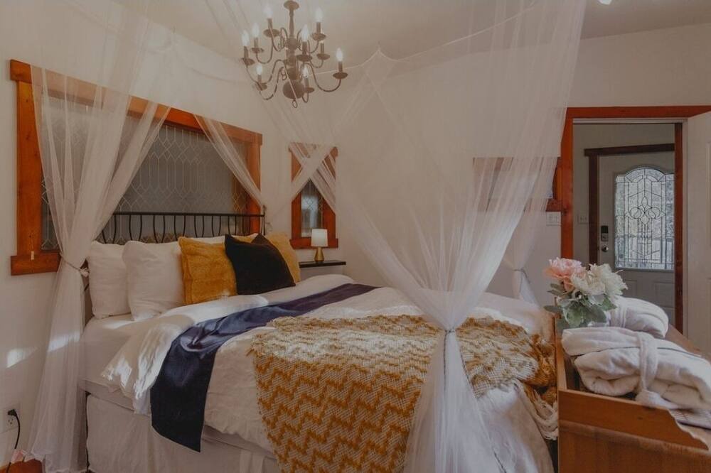 Photo of Bedroom in Vernon