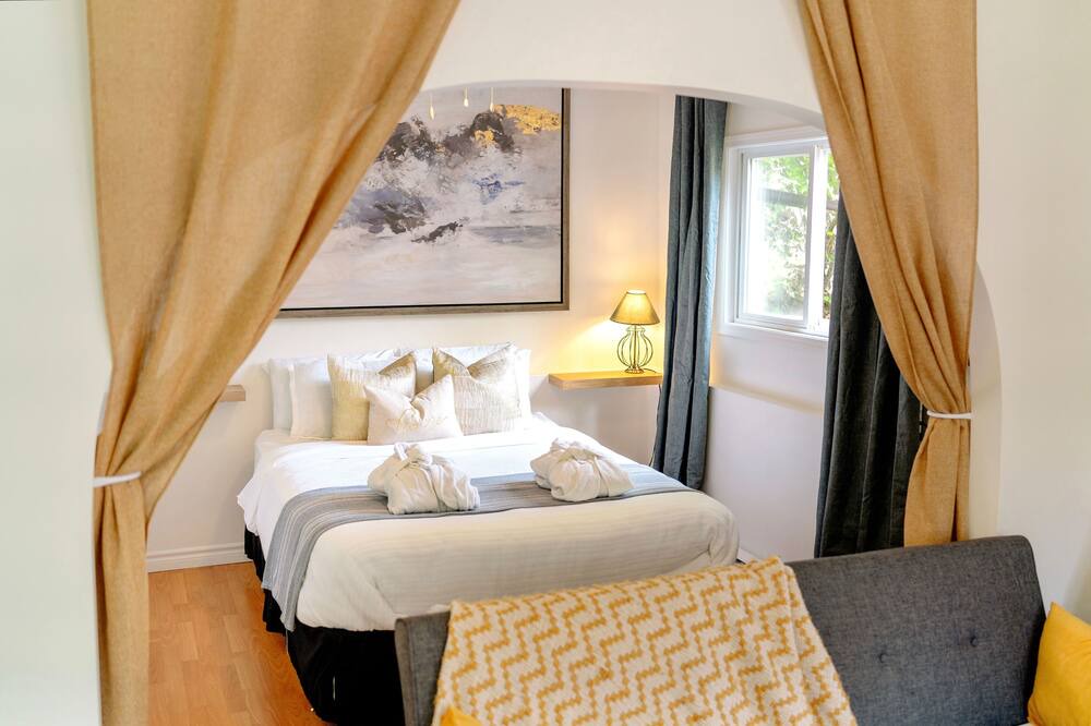 Photo of Bedroom in Vernon
