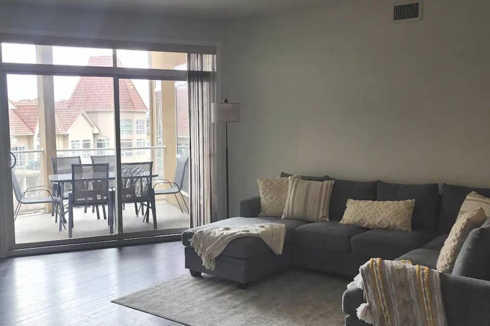 Photo of Livingroom in North End