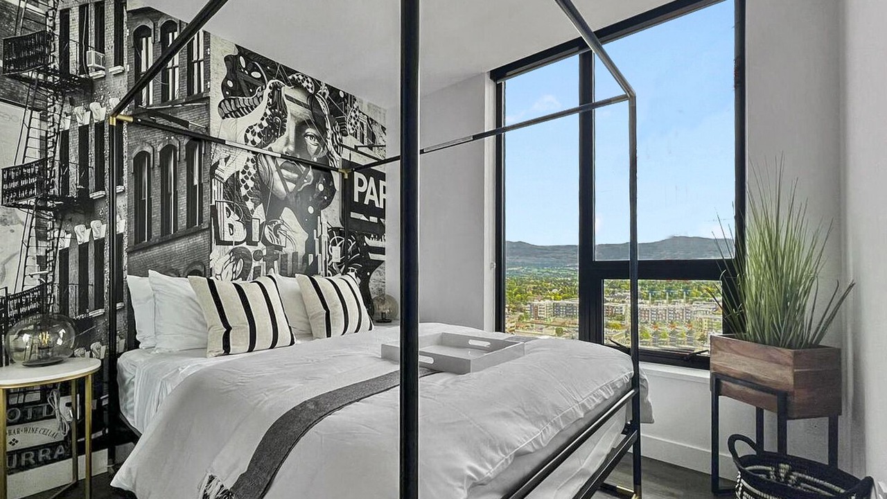 Photo of Bedroom in Kelowna Central Business District