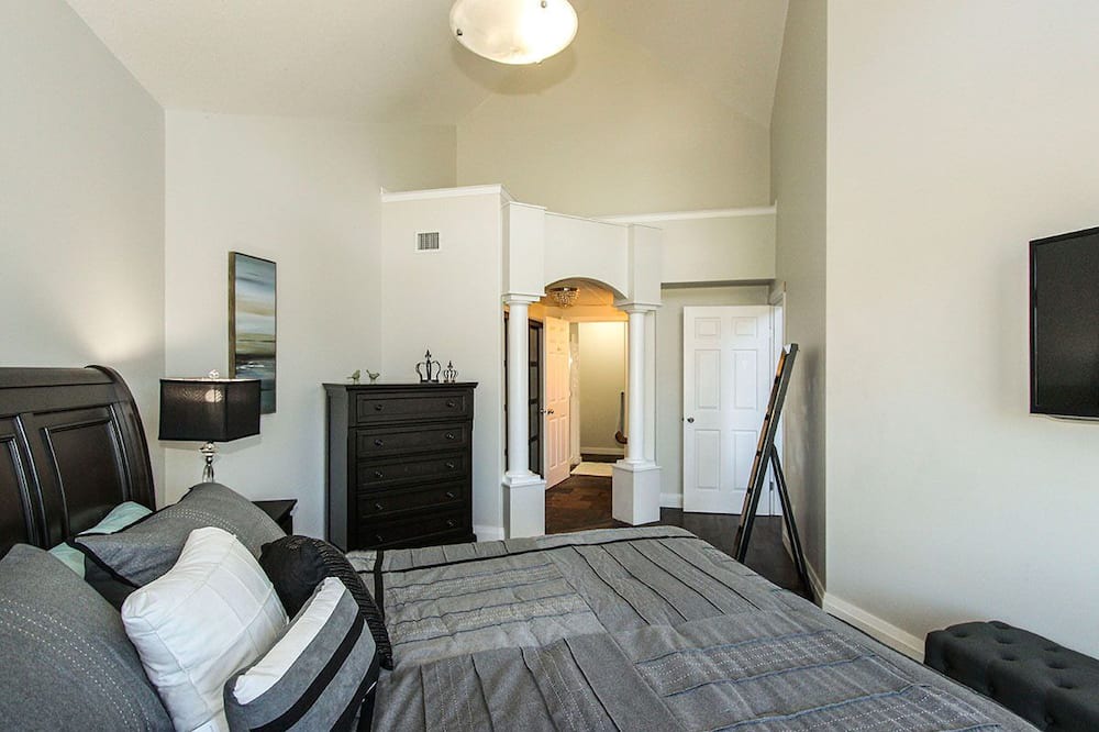 Photo of Bedroom in North End