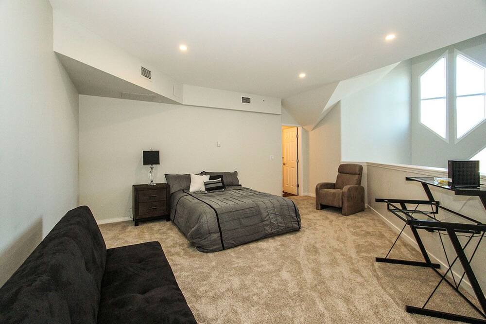 Photo of Bedroom in North End